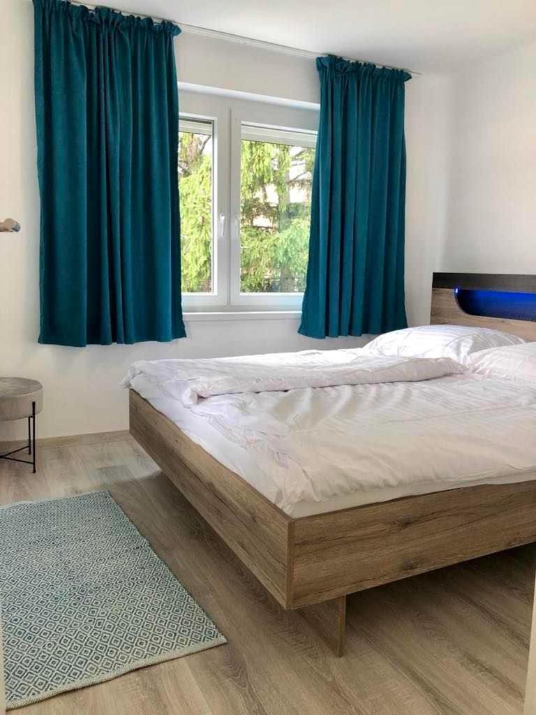 Janos Apartment